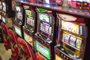 Gem Saviour slot layout with gemstone symbols and reel structure on grebwin platform